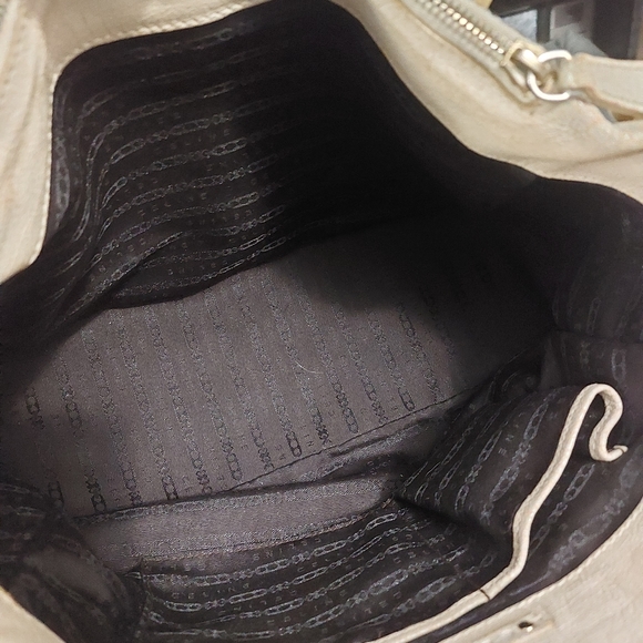 Cèline Leather Handbag - Picture 16 of 16